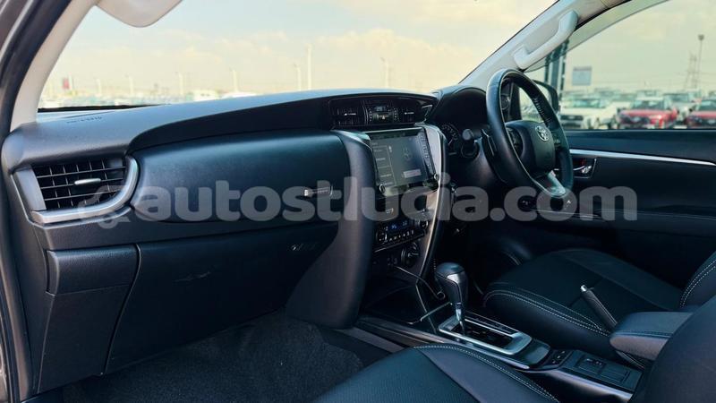 Big with watermark toyota fortuner anse la raye import dubai 4311