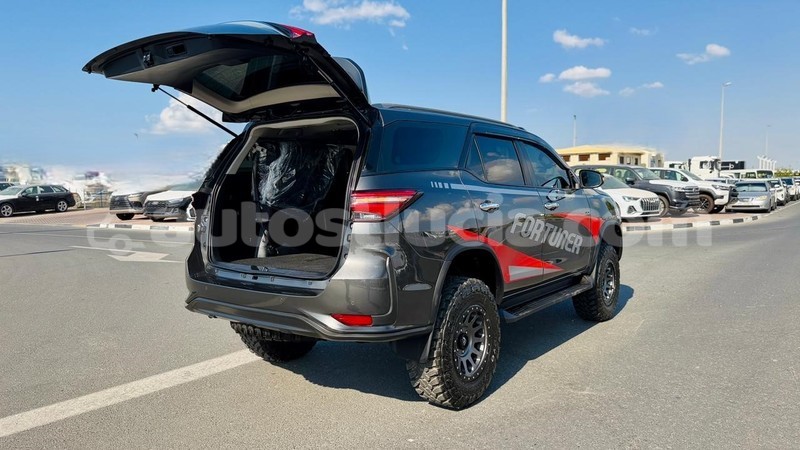 Big with watermark toyota fortuner anse la raye import dubai 4311