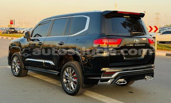 Buy Import Toyota Land Cruiser Black Car in Import - Dubai in Anse-la-Raye Buy Import Toyota Land Cruiser Black Car in Import - Dubai in Anse-la-Raye