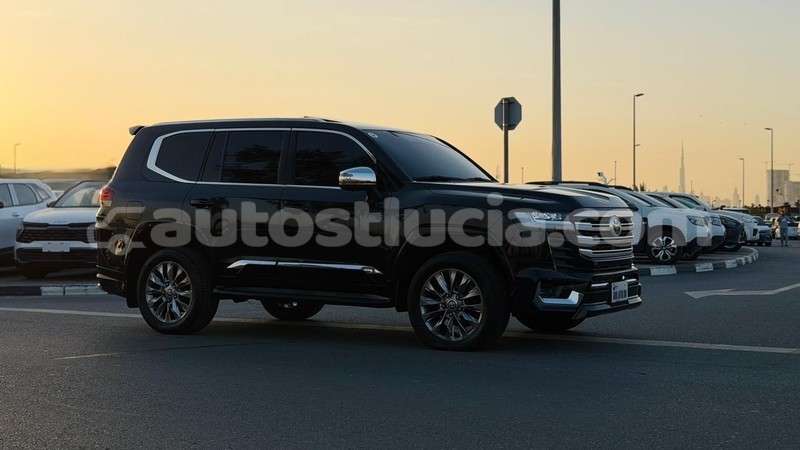 Big with watermark toyota land cruiser anse la raye import dubai 4315