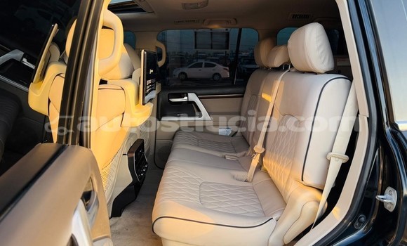 Buy Import Toyota Land Cruiser Black Car in Import - Dubai in Anse-la-Raye Buy Import Toyota Land Cruiser Black Car in Import - Dubai in Anse-la-Raye