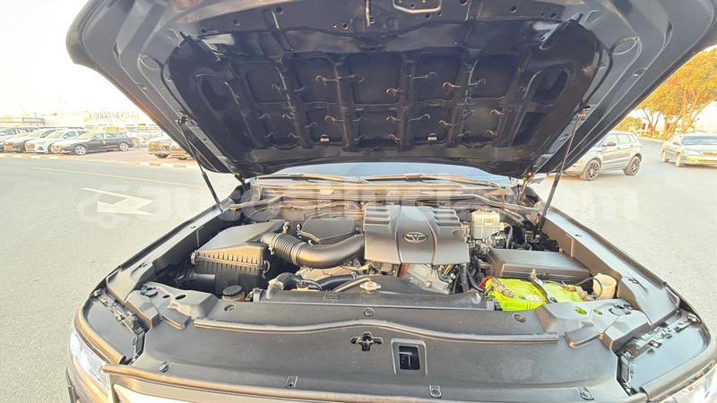 Big with watermark toyota land cruiser anse la raye import dubai 4315