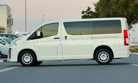 Buy Import Toyota Hiace White Car in Import - Dubai in Anse-la-Raye Buy Import Toyota Hiace White Car in Import - Dubai in Anse-la-Raye