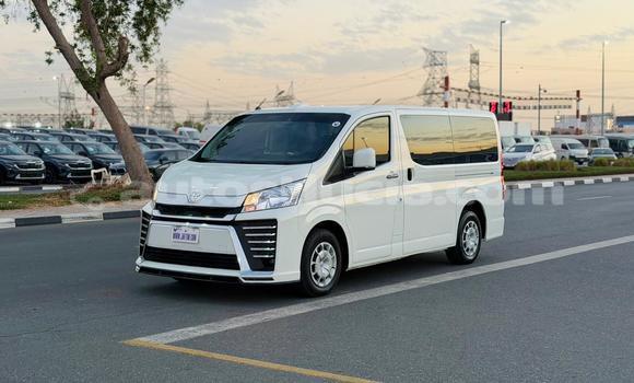 Buy Import Toyota Hiace White Car in Import - Dubai in Anse-la-Raye Buy Import Toyota Hiace White Car in Import - Dubai in Anse-la-Raye
