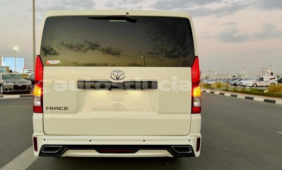 Buy Import Toyota Hiace White Car in Import - Dubai in Anse-la-Raye Buy Import Toyota Hiace White Car in Import - Dubai in Anse-la-Raye