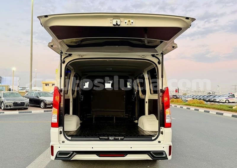Big with watermark toyota hiace anse la raye import dubai 4316