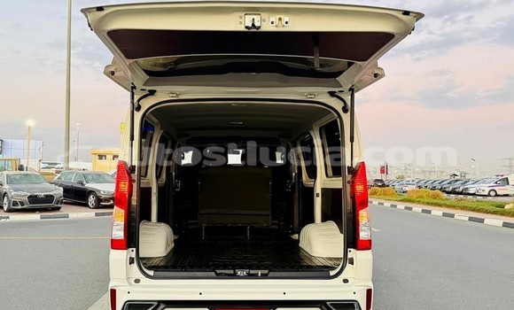 Buy Import Toyota Hiace White Car in Import - Dubai in Anse-la-Raye Buy Import Toyota Hiace White Car in Import - Dubai in Anse-la-Raye