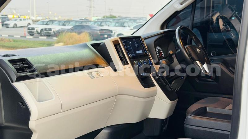 Big with watermark toyota hiace anse la raye import dubai 4316