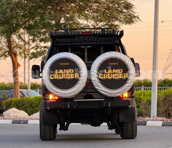 Big with watermark toyota land cruiser anse la raye import dubai 4317