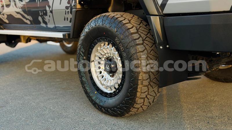 Big with watermark toyota land cruiser anse la raye import dubai 4317