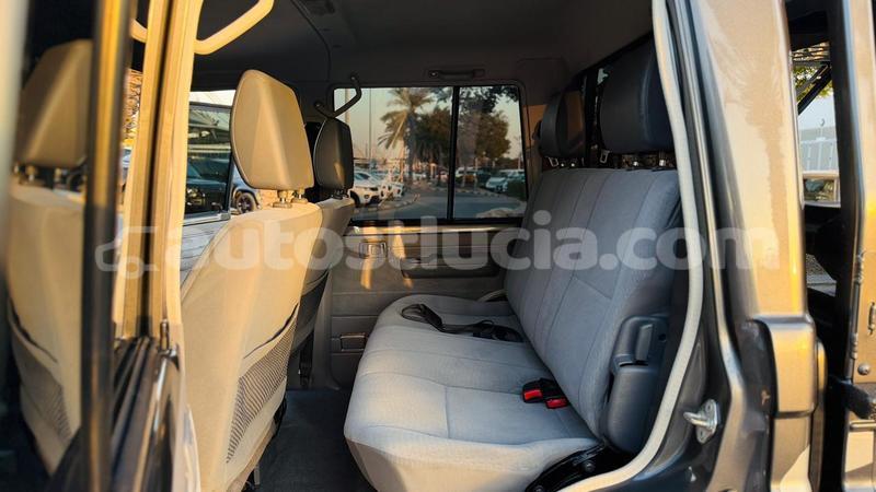 Big with watermark toyota land cruiser anse la raye import dubai 4317