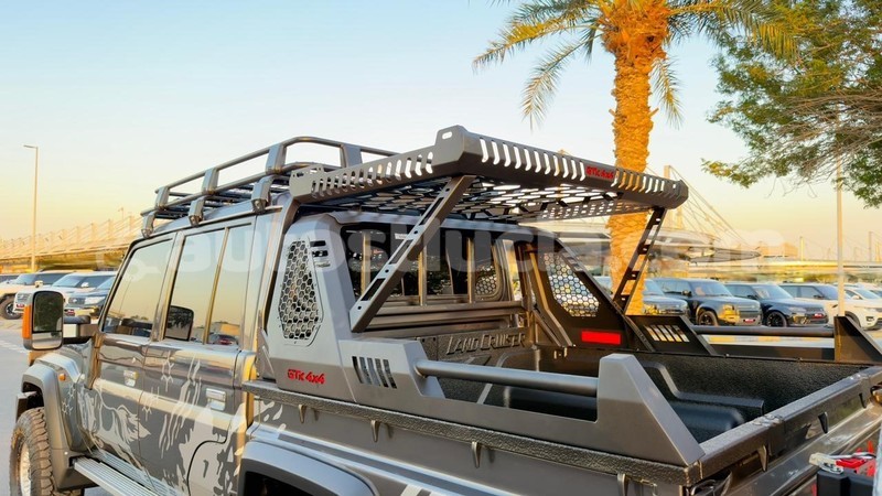 Big with watermark toyota land cruiser anse la raye import dubai 4317