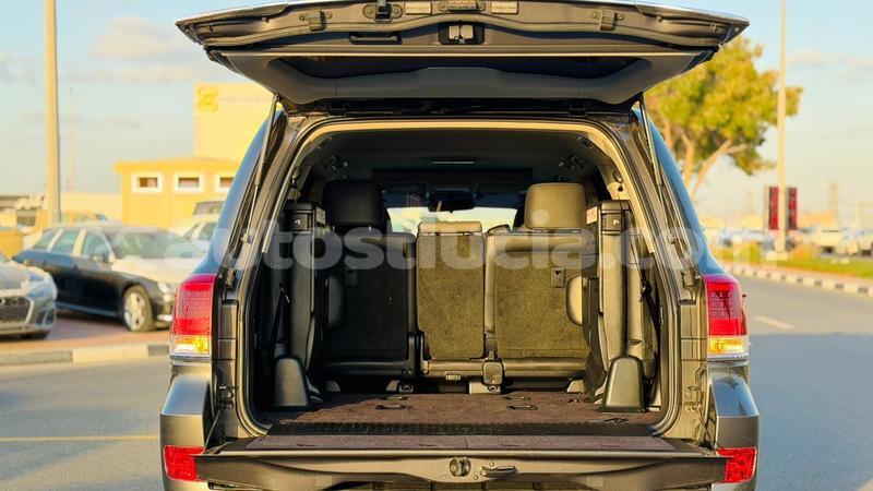 Big with watermark toyota land cruiser anse la raye import dubai 4318