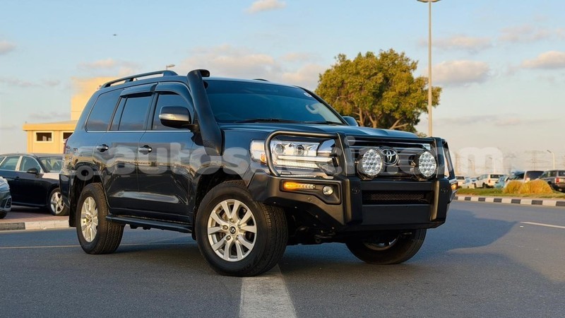 Big with watermark toyota land cruiser anse la raye import dubai 4318