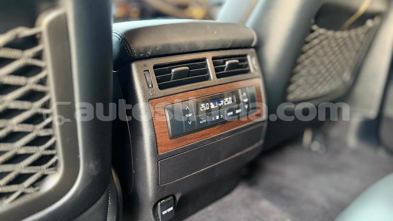 Big with watermark toyota land cruiser anse la raye import dubai 4318