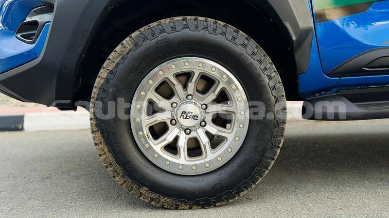 Big with watermark toyota hiluxe revo anse la raye import dubai 4321