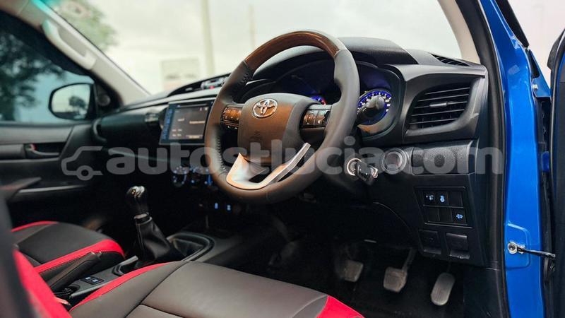 Big with watermark toyota hiluxe revo anse la raye import dubai 4321