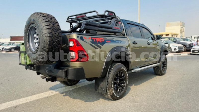 Big with watermark toyota hiluxe revo anse la raye import dubai 4323