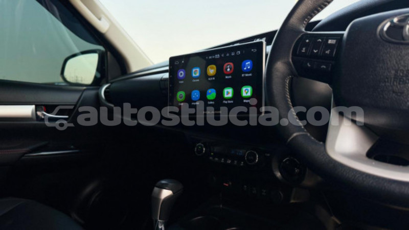 Big with watermark toyota hiluxe revo anse la raye import dubai 4323