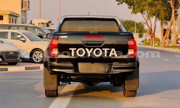 Buy Import Toyota Hilux Black Car in Import - Dubai in Anse-la-Raye Buy Import Toyota Hilux Black Car in Import - Dubai in Anse-la-Raye