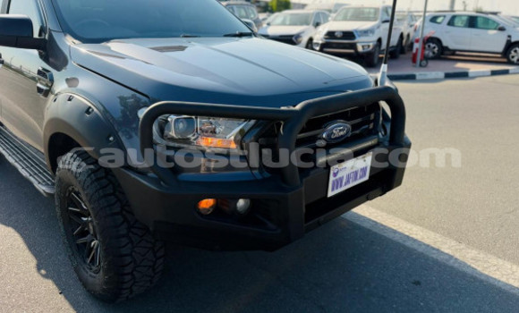 Buy Import Toyota Hilux Other Car in Import - Dubai in Anse-la-Raye Buy Import Toyota Hilux Other Car in Import - Dubai in Anse-la-Raye