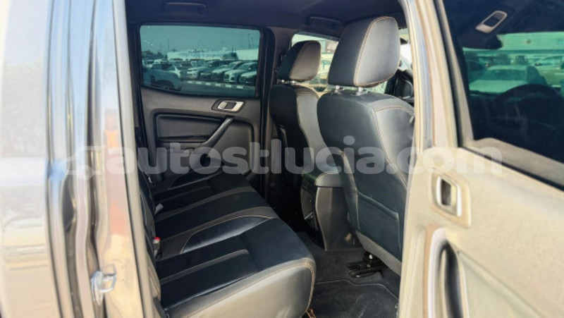 Big with watermark toyota hilux anse la raye import dubai 4325