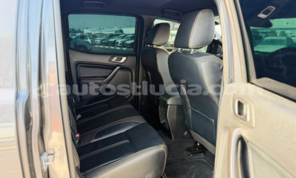 Buy Import Toyota Hilux Other Car in Import - Dubai in Anse-la-Raye Buy Import Toyota Hilux Other Car in Import - Dubai in Anse-la-Raye