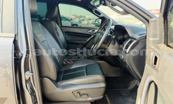 Buy Import Toyota Hilux Other Car in Import - Dubai in Anse-la-Raye Buy Import Toyota Hilux Other Car in Import - Dubai in Anse-la-Raye