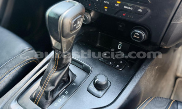 Buy Import Toyota Hilux Other Car in Import - Dubai in Anse-la-Raye Buy Import Toyota Hilux Other Car in Import - Dubai in Anse-la-Raye