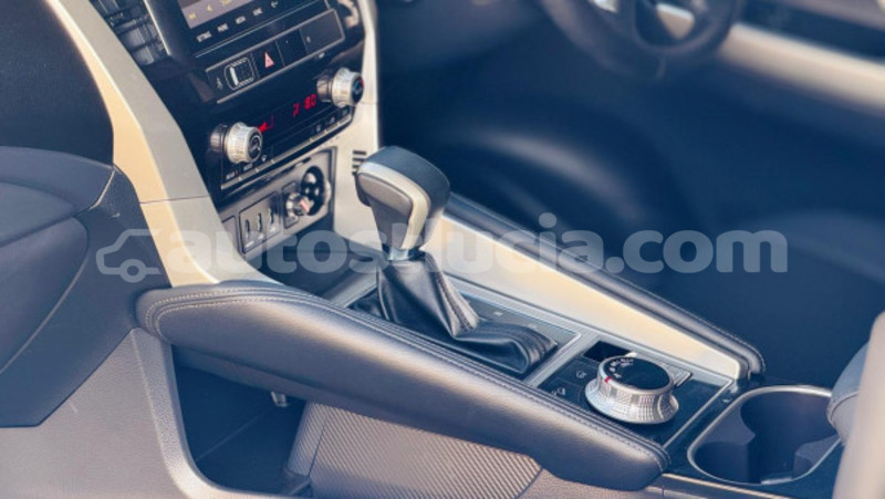 Big with watermark mitsubishi montero sport anse la raye import dubai 4326