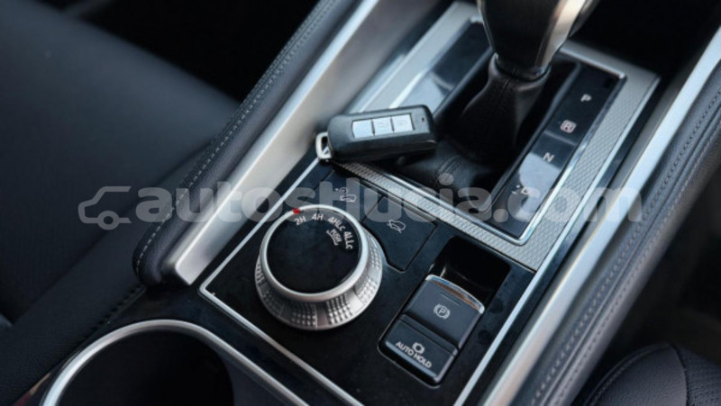 Big with watermark mitsubishi montero sport anse la raye import dubai 4326