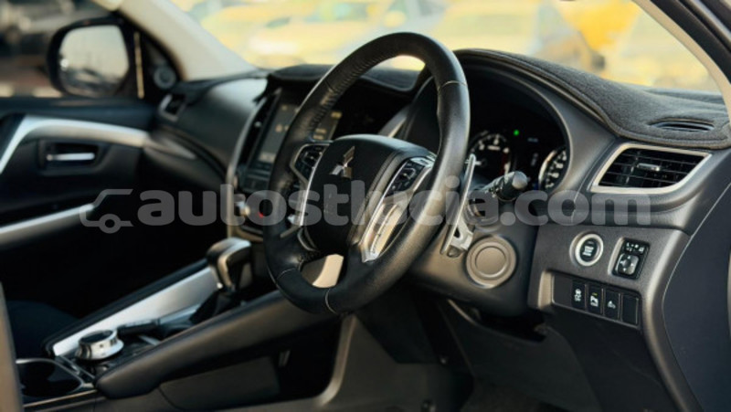 Big with watermark mitsubishi montero sport anse la raye import dubai 4326