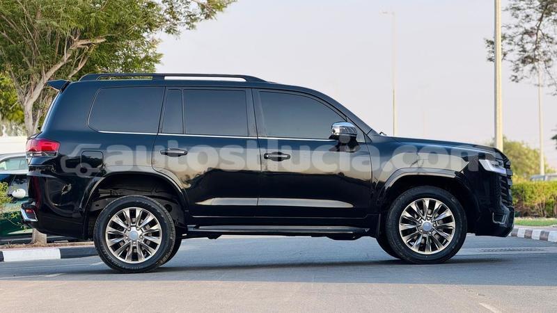 Big with watermark toyota land cruiser anse la raye import dubai 4328