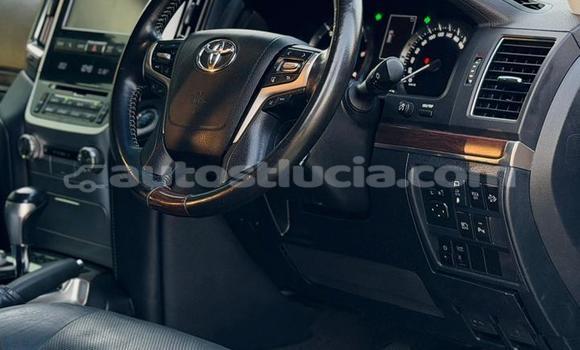 Acheter Import Voiture Toyota Land Cruiser Noir à Import - Dubai, Anse-la-Raye Acheter Import Voiture Toyota Land Cruiser Noir à Import - Dubai, Anse-la-Raye