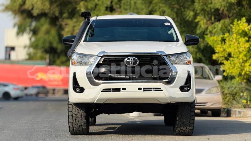Big with watermark toyota hilux anse la raye import dubai 4330