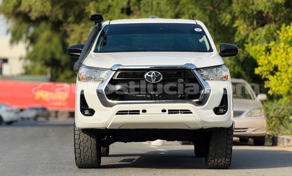 Buy Import Toyota Hilux White Car in Import - Dubai in Anse-la-Raye Buy Import Toyota Hilux White Car in Import - Dubai in Anse-la-Raye
