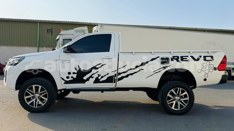 Big with watermark toyota hilux anse la raye import dubai 4330