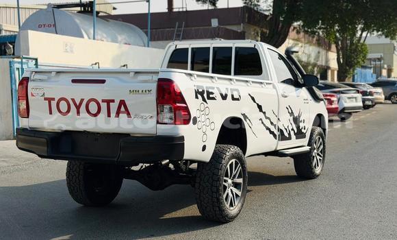 Buy Import Toyota Hilux White Car in Import - Dubai in Anse-la-Raye Buy Import Toyota Hilux White Car in Import - Dubai in Anse-la-Raye