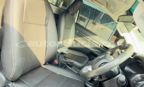 Buy Import Toyota Hilux White Car in Import - Dubai in Anse-la-Raye Buy Import Toyota Hilux White Car in Import - Dubai in Anse-la-Raye