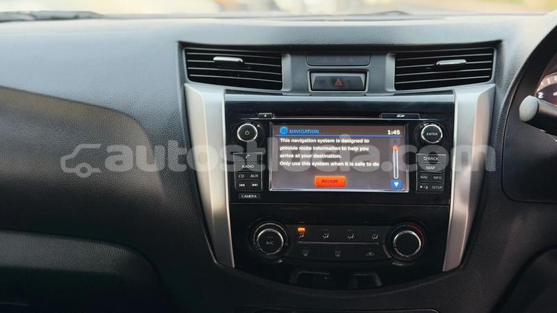 Big with watermark nissan navara castries castries 4333