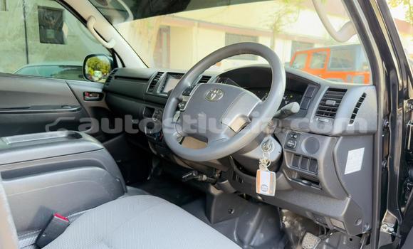 Acheter Import Voiture Toyota Hiace Noir à Castries, Castries Acheter Import Voiture Toyota Hiace Noir à Castries, Castries