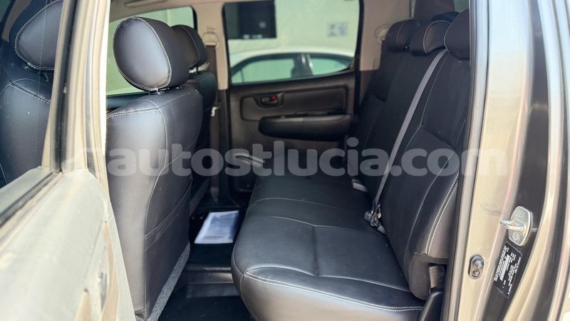 Big with watermark toyota hilux castries castries 4335