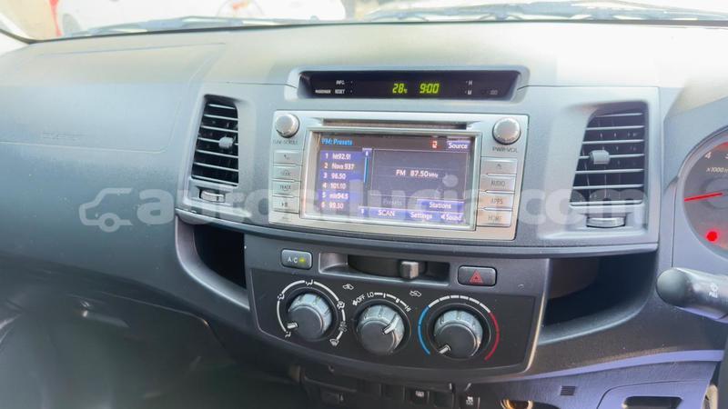 Big with watermark toyota hilux castries castries 4335