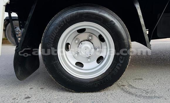 Acheter Import Utilitaire Mitsubishi Van Blanc à Castries, Castries Acheter Import Utilitaire Mitsubishi Van Blanc à Castries, Castries