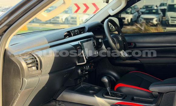 Acheter Occasion Voiture Toyota Hilux Noir à Import - Dubai, Anse-la-Raye Acheter Occasion Voiture Toyota Hilux Noir à Import - Dubai, Anse-la-Raye