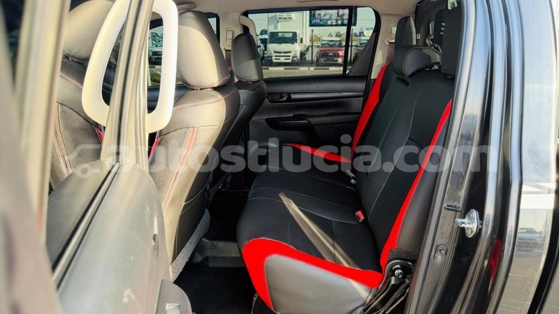 Big with watermark toyota hilux anse la raye import dubai 4341