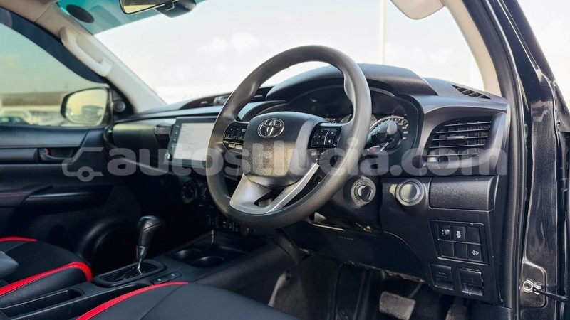 Big with watermark toyota hilux anse la raye import dubai 4341