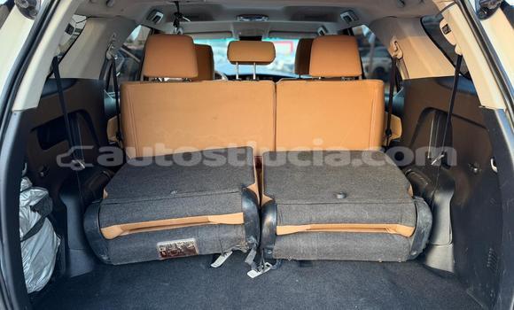 Acheter Occasion Voiture Toyota Fortuner Blanc à Import - Dubai, Anse-la-Raye Acheter Occasion Voiture Toyota Fortuner Blanc à Import - Dubai, Anse-la-Raye