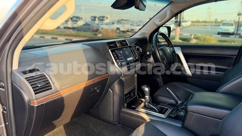 Big with watermark toyota land cruiser prado anse la raye import dubai 4345