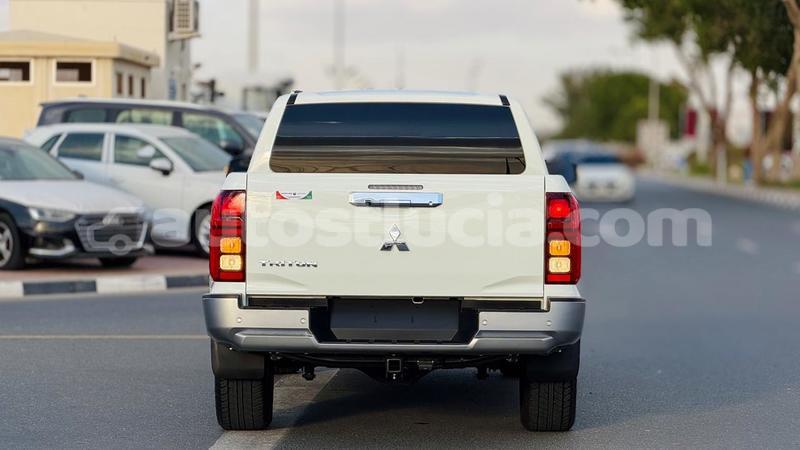Big with watermark mitsubishi triton anse la raye import dubai 4346